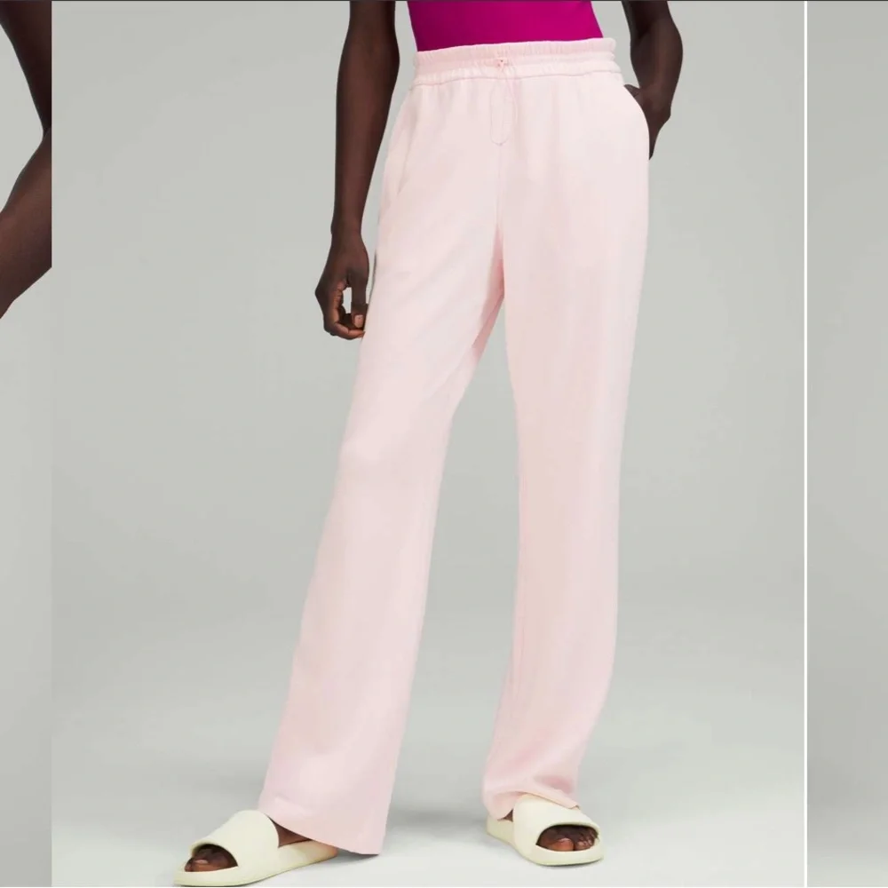 Lululemon Softstreme High-Rise Pant Strawberry Milkshake size 4 like new - Picture 5 of 15